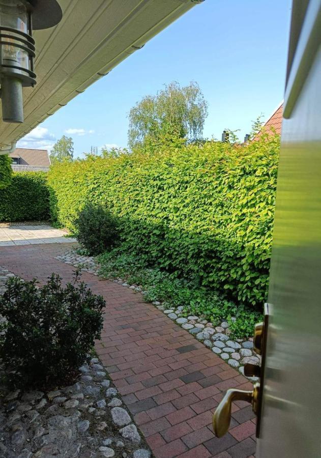 Havsnaera Nyrenoverat Centralt I Båstad Exterior photo